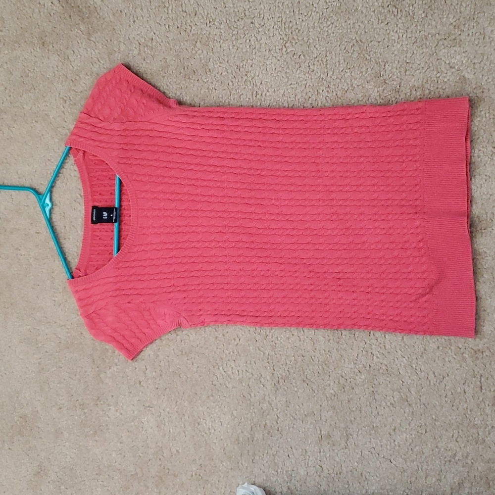 Gap Shirt Sleeve Sweater
